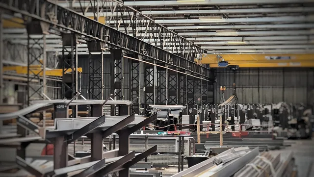 industry, construction, steel, metal, structure, construction frame, metal beam, metallurgy, girder, metallurgy, metallurgy, metallurgy, metallurgy, metallurgy. Metalle für Konstruktionen: Stahlpreise im August 2026, Preisgleitklausel und Angebotsposten